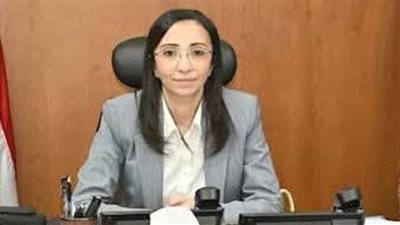 محافظ البحيرة تتابع شكاوى المواطنين وتوجه بتوفير حلول عاجلة للحالات الإنسانية