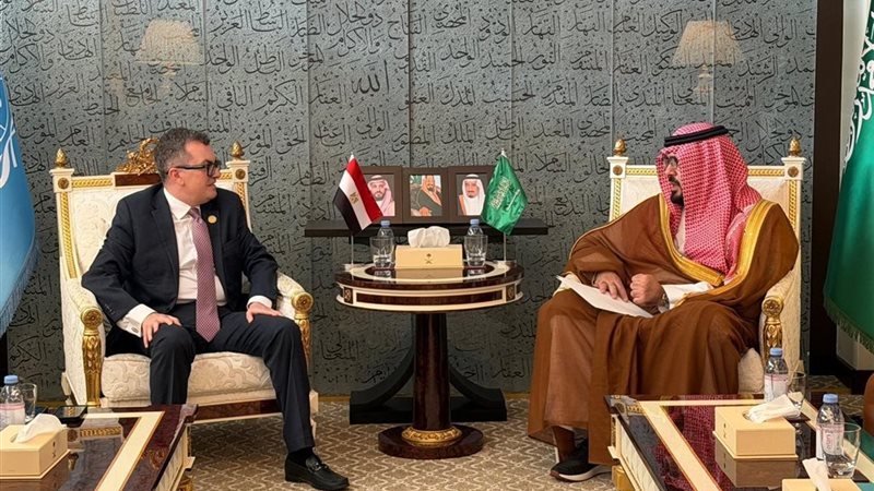 الدكتور أحمد رستم