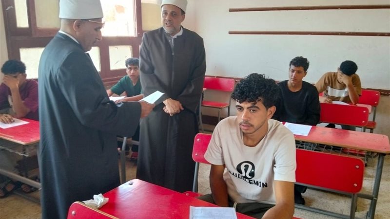الدكتور مؤمن الهواري