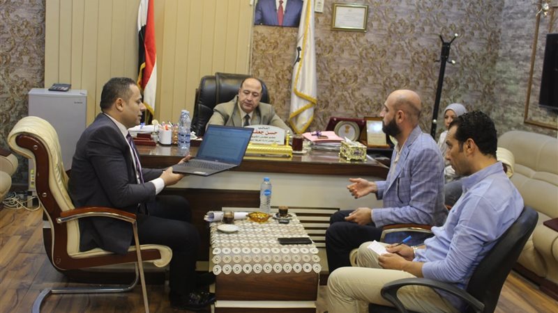 أثناء الاجتماع 