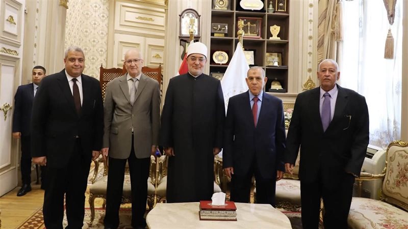 اللقاء 