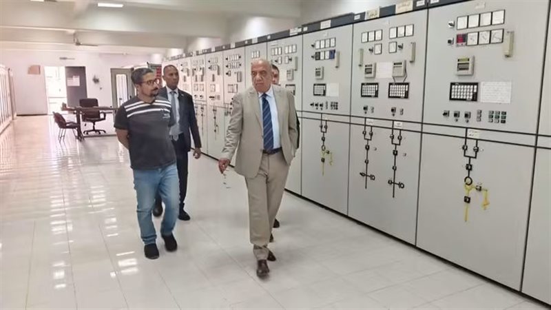 وزير الكهرباء 