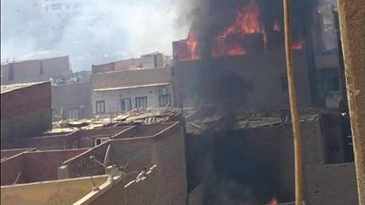 الحماية المدنية تُسيطر على حريق منزل بشارع الجمهورية في سوهاج