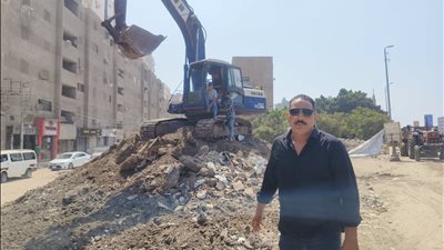 محافظ الدقهلية يستجيب  لاستغاثة أهالي مساكن العبور ويرفع 480 طن مخلفات من حي غرب المنصورة