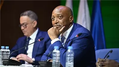 أول رد من رئيس كاف على مقترح زيادة الأندية في البطولات الإفريقية