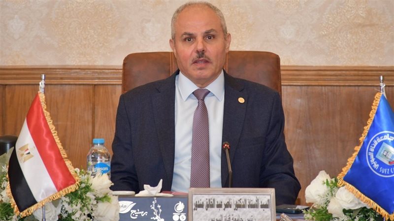 الدكتور ناصر مندور