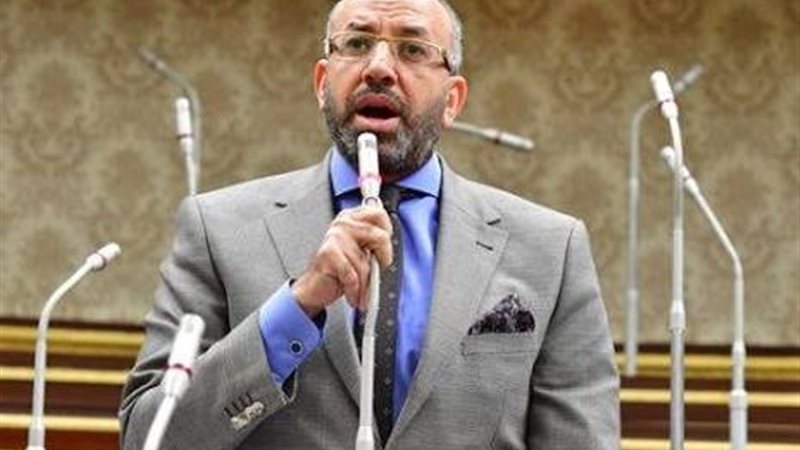 الدكتور حسام المندوه
