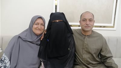 القرآن كان رفيق الرحلة.. منار وهدان تحصد المركز السابع على الجمهورية بالأزهر 