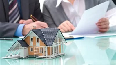 الرقابة على الصادرات: حملات توعية للتعامل مع الوسطاء العقاريين المسجلين فقط