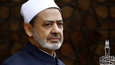 شيخ الأزهر يودع نجل شقيقته.. وفاة الدكتور محمد الكامل بعد مسيرة حافلة بالعطاء