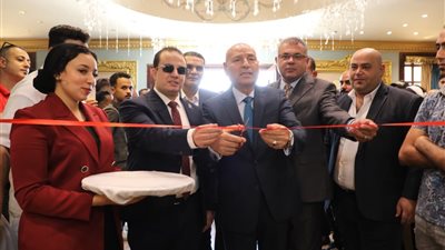 محافظ القاهرة يؤكد اهتمام المحافظة بملف التشغيل وتوفير فرص عمل جديدة