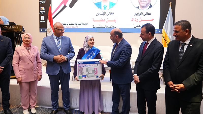 حسن رداد وزير العمل
