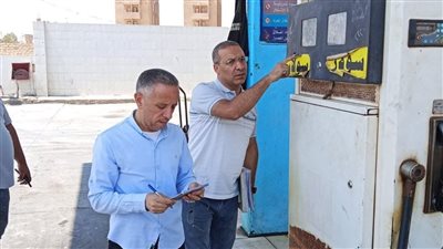 تموين بني سويف يضبط 3 أطنان كلور مجهول المصدر و1350 عبوة عصير 