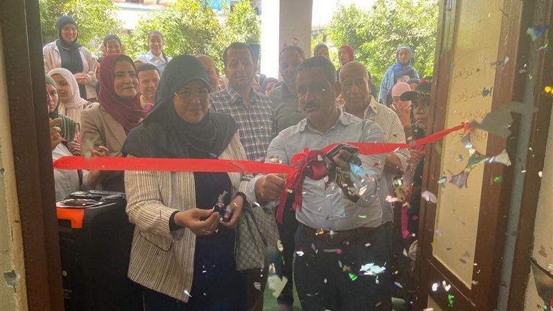 أثناء الإفتتاح 