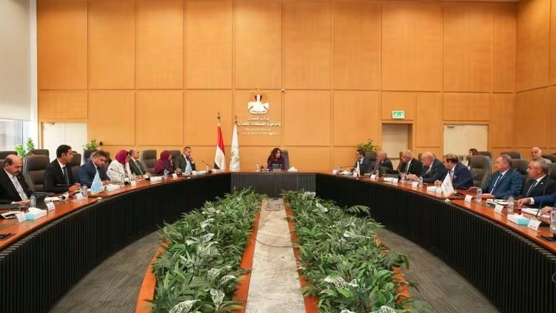 وزيرة الإسكان 