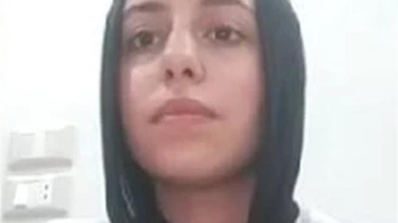 فتاة الثانوية العامة