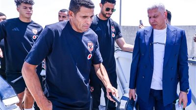 بعثة الأهلي تغادر القاهرة متجهة إلى إسبانيا