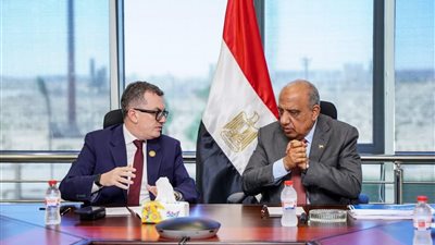 الكهرباء والتخطيط تبحثان خريطة الاستثمارات الجديدة ودعم مشروعات الطاقة