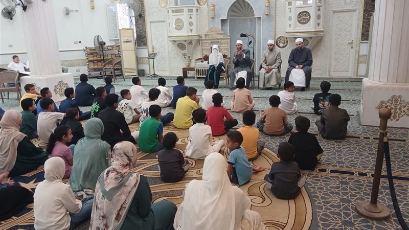 جانب من لقاء الطفل