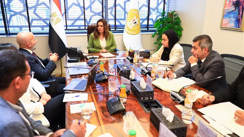 الدكتورة منال عوض