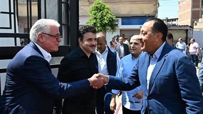 رئيس الوزراء يفتتح ويتفقد عددّا من المشروعات الخدمية والتنموية بمحافظة الغربية