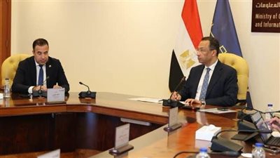 وزير الاتصالات: لن نسمح لأي شركة بمخالفة القواعد المنظمة لتسجيل وتفعيل خطوط الهاتف المحمول