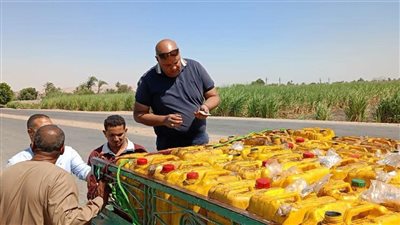 تموين المنيا يحرر 272 مخالفة ويضبط 37 طن سلع مجهولة المصدر ومنتهية الصلاحية