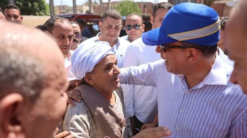 جولة تفقدية لـ محافظ