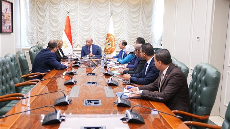 وزارة العمل 