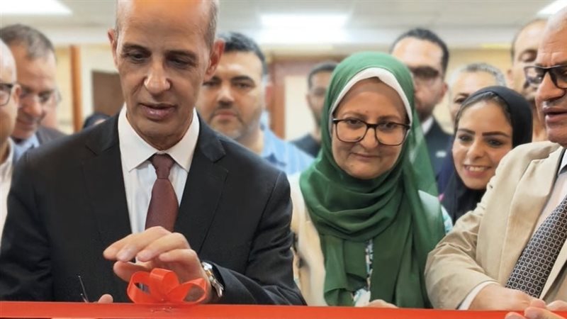 أثناء الإفتتاح 