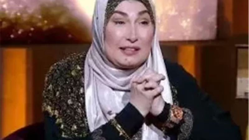 الفنانة جميلة عزيز