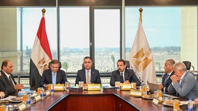 وزيرا التموين والزراعة ومدير «مستقبل مصر» يبحثون تنفيذ مشروع «كاري أون» القومي
