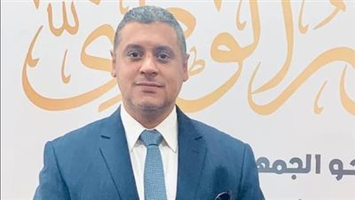 «خط باسم مواطن ومتهم بيستخدمه».. رئيس حزب مصر القومي يحرّك بلاغًا ضد شركة اتصالات