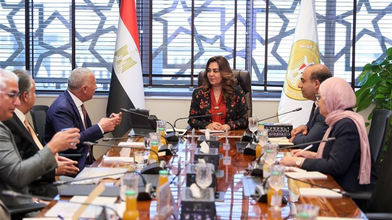 الدكتورة منال عوض
