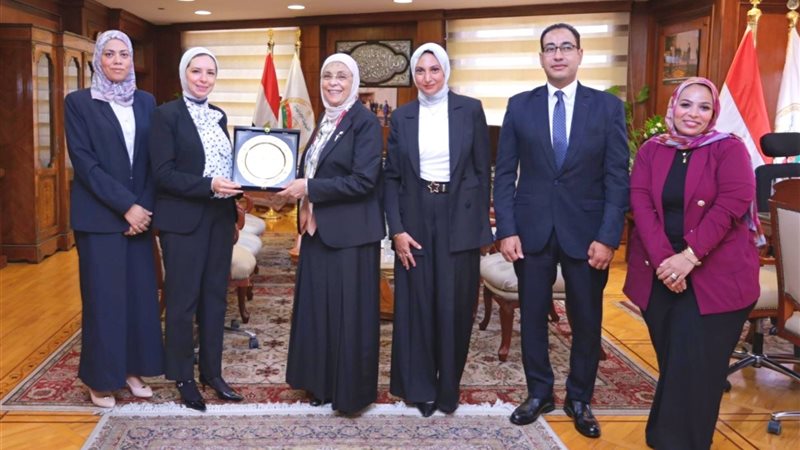 جانب من الزيارة 
