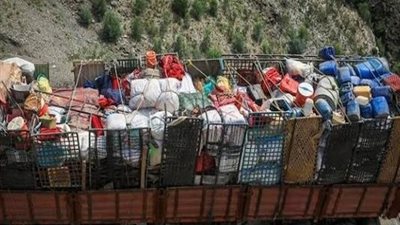 724 شاحنة مساعدات تعبر من باكستان إلى أفغانستان وسط أزمة إنسانية خانقة