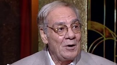 أحمد فؤاد سليم يدافع عن حقوق الفنانين: لماذا لا يحصل الممثل على حق الأداء العلني؟