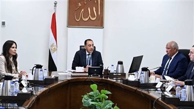 رئيس الوزراء: الدولة تولي اهتمامًا كبيرًا بتنمية وتطوير الساحل الشمالي ومحافظة مطروح