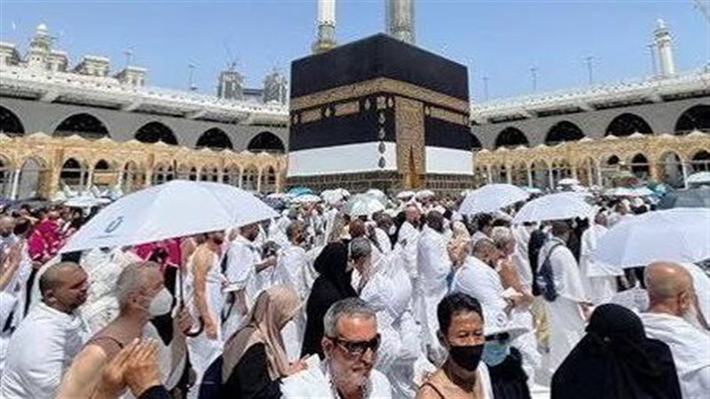  أداء فريضة الحج