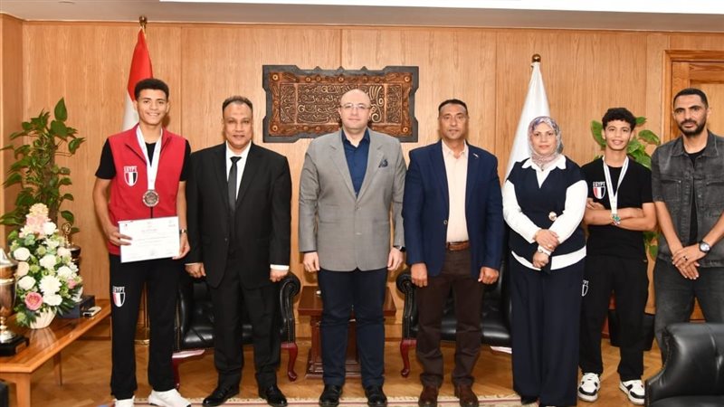 صورة اثناء التكريم 