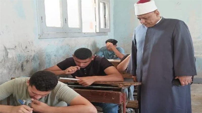 رئيس المنطقة الازهرية