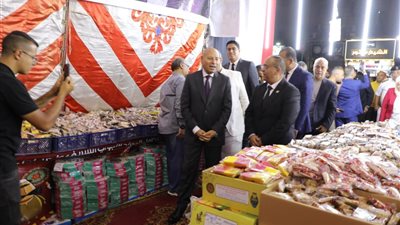 محافظ القاهرة يتفقد معرض «أهلًا بالمدارس» ويشدد على جودة المنتجات والأسعار