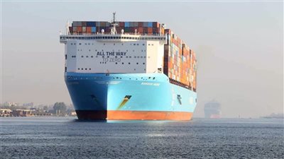 الفريق أسامة ربيع: قناة السويس تشهد العبور الأول لسفينة الحاويات BANGKOK MAERSK 
