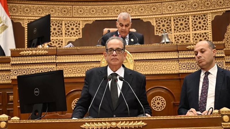  النائب طارق عبد