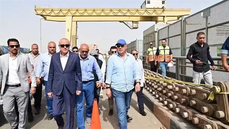 وزير الري 