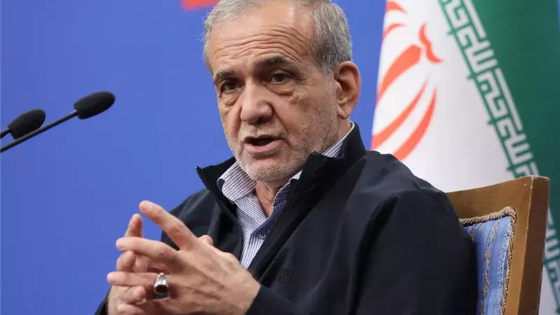 الرئيس الإيراني مسعود