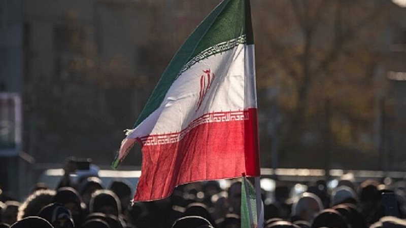 إيران 