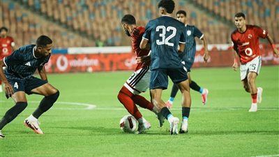 نجم الأهلي السابق: أزمة دفاع 