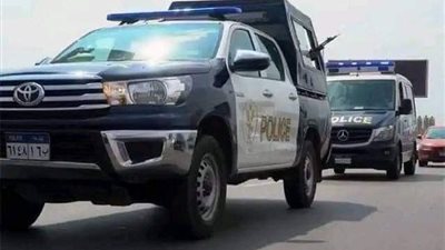ضبط شابين أثناء نقل حمار نافق داخل تروسيكل بمغاغة في المنيا