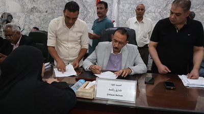 محافظ سوهاج يوجه بسرعة الاستجابة لمطالب المواطنين خلال اللقاء الجماهيري 